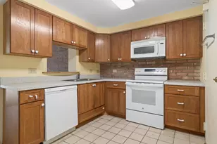 651 W Sheridan Rd, Chicago, IL 60613 - Photo 8