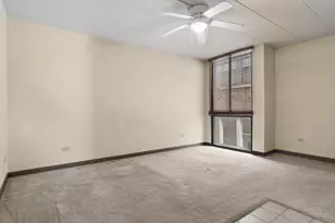 651 W Sheridan Rd, Chicago, IL 60613 - Photo 12