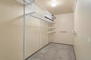 651 W Sheridan Rd, Chicago, IL 60613 - Photo 16