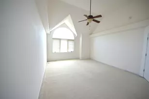 1577 S Kembley Ave, Palatine, IL 60067 - Photo 14