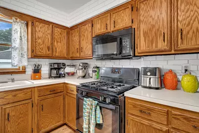 611 Ida Street, Joliet, IL 60436 - Photo 8