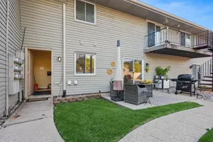1342 S 14th St, Saint Charles, IL 60174 - Photo 18
