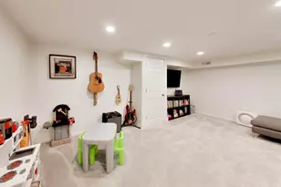 1740 N Washtenaw Ave, Chicago, IL 60647 - Photo 24
