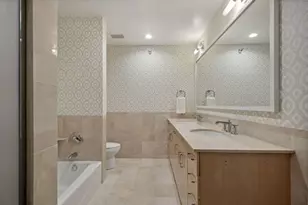 55 E Erie St, Chicago, IL 60611 - Photo 22
