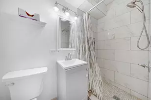 14 E Van Buren St, Villa Park, IL 60181 - Photo 12