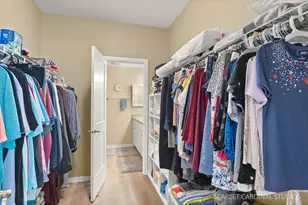 911 Gillespie Ln, Yorkville, IL 60560 - Photo 16
