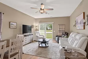 911 Gillespie Ln, Yorkville, IL 60560 - Photo 6