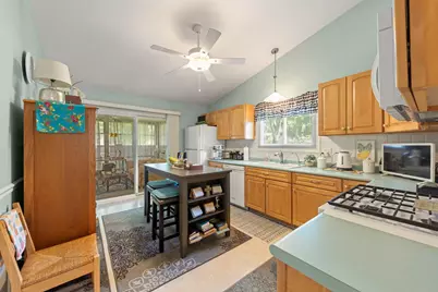 2S111 Waltham Court, Warrenville, IL 60555 - Photo 14