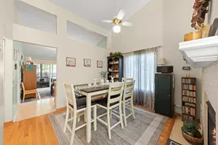 2S111 Waltham Ct, Warrenville, IL 60555 - Photo 10