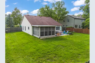 2S111 Waltham Court, Warrenville, IL 60555 - Photo 4