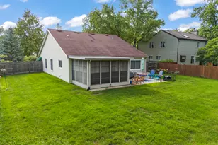 2S111 Waltham Ct, Warrenville, IL 60555 - Photo 4