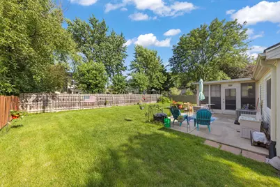 2S111 Waltham Court, Warrenville, IL 60555 - Photo 26