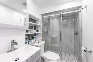 6200 S Kolin Ave, Chicago, IL 60629 - Photo 18