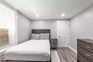6200 S Kolin Ave, Chicago, IL 60629 - Photo 14
