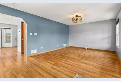 303 Derby Court, Wilmington, IL 60481 - Photo 6