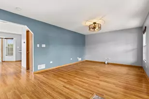 303 Derby Ct, Wilmington, IL 60481 - Photo 6