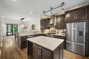 2820 N Greenview St, Chicago, IL 60657 - Photo 2