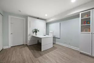 2820 N Greenview St, Chicago, IL 60657 - Photo 20