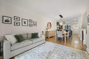 2820 N Greenview St, Chicago, IL 60657 - Photo 8