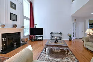 10 Sequoia Ct, Streamwood, IL 60107 - Photo 16