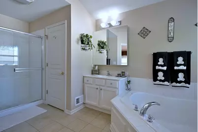 10 Sequoia Court, Streamwood, IL 60107 - Photo 46
