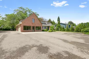 618 Barron Blvd, Grayslake, IL 60030 - Photo 2