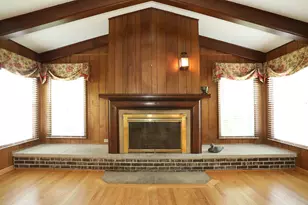 1324 Chartwell Rd, Schaumburg, IL 60195 - Photo 10