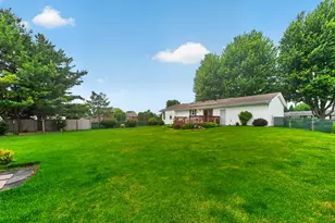 225 Cloud Mist Dr, Capron, IL 61012 - Photo 44