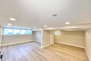 5547 N Central Ave, Chicago, IL 60630 - Photo 4