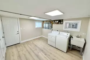 5547 N Central Ave, Chicago, IL 60630 - Photo 14