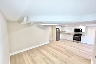 5547 N Central Ave, Chicago, IL 60630 - Photo 2