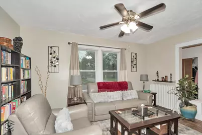 [Address not provided], Hazel Crest, IL 60429 - Photo 4