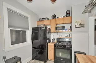 [Address not provided], Hazel Crest, IL 60429 - Photo 8