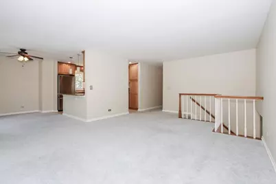249 Langton Lane, Bloomingdale, IL 60108 - Photo 8