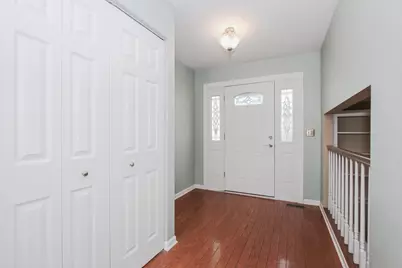 249 Langton Lane, Bloomingdale, IL 60108 - Photo 2