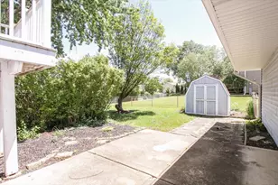 249 Langton Ln, Bloomingdale, IL 60108 - Photo 36
