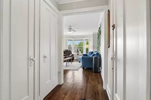 1946 W Patterson Ave, Chicago, IL 60613 - Photo 2