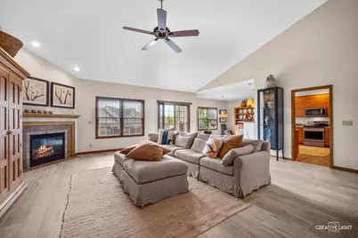 724 Emanuel Lane, Sycamore, IL 60178 - Photo 12