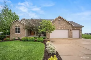 724 Emanuel Ln, Sycamore, IL 60178 - Photo 1