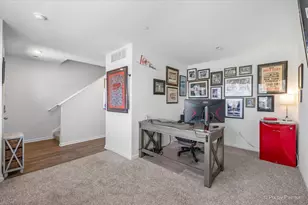 2041 Sequoia Ave, Mundelein, IL 60060 - Photo 4
