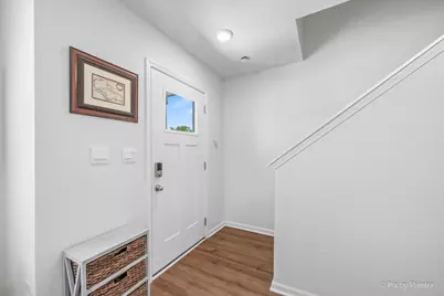 2041 Sequoia Avenue, Mundelein, IL 60060 - Photo 6
