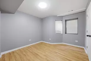 7828 S Escanaba Ave, Chicago, IL 60649 - Photo 28