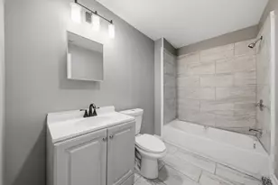 7828 S Escanaba Ave, Chicago, IL 60649 - Photo 30