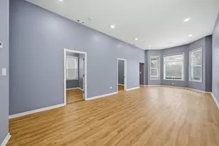 7828 S Escanaba Ave, Chicago, IL 60649 - Photo 8