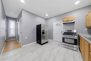 7828 S Escanaba Ave, Chicago, IL 60649 - Photo 18