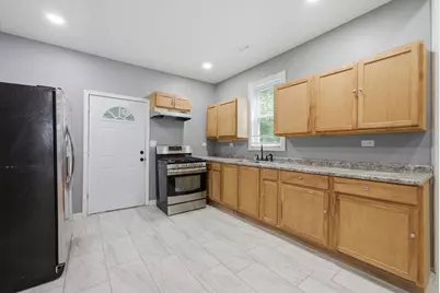 7828 S Escanaba Avenue, Chicago, IL 60649 - Photo 14