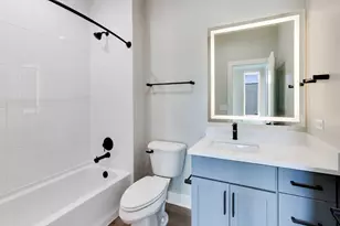 5424 Old Orchard Rd, Skokie, IL 60077 - Photo 18