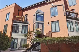1608 N St Michaels Ct, Chicago, IL 60614 - Photo 2