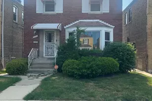 10812 S Vernon Ave, Chicago, IL 60628 - Photo 1