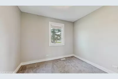 1838 N Windsor Drive, Arlington Heights, IL 60004 - Photo 8